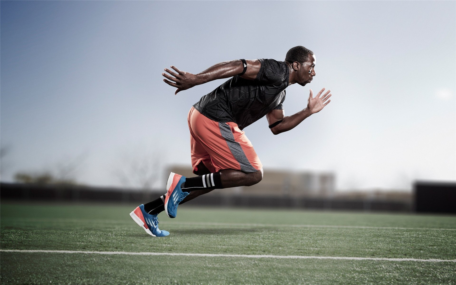 从加勒比海到诺坎普,阿什拉夫爆发的洪都拉斯风暴如何踏平巴萨神话